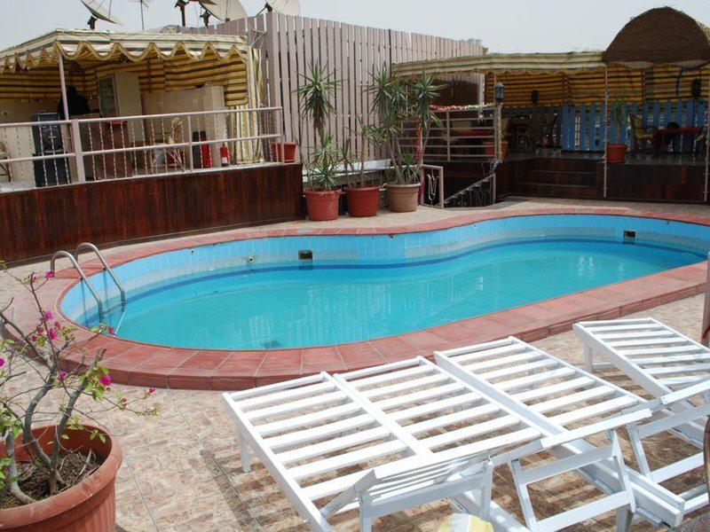 C0432C58B845A02565D0BC797E4DF406