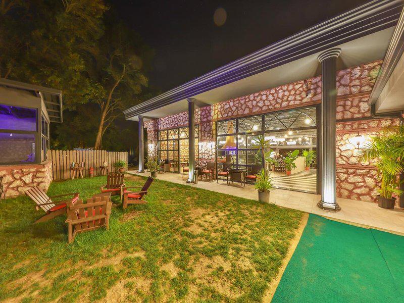 B2401BAA60D7493D9686F95F15CEE234