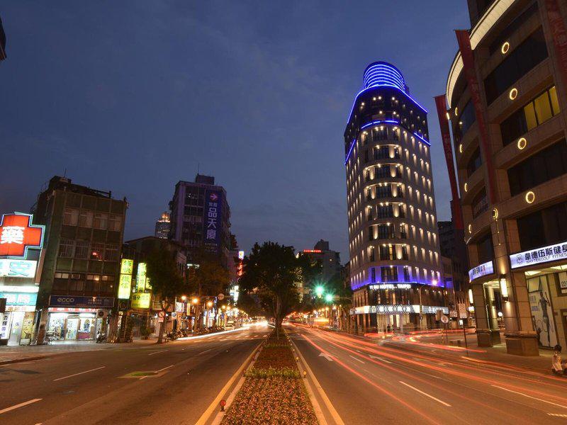 D8E4050B503F8409AF444DB81AF3573F