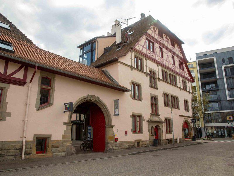 96B1691EC103D125B0673CF4F7A3B8D4