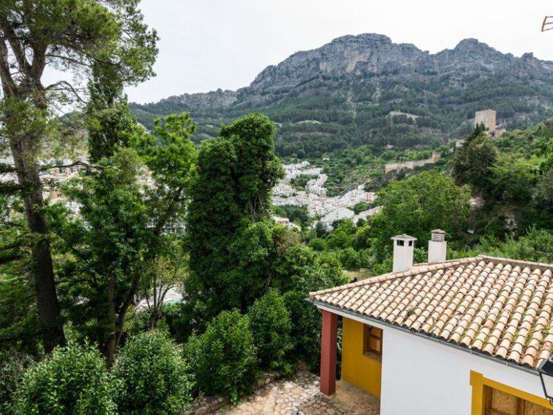 7B99CB2B9336AF9DB4F932450648BD95