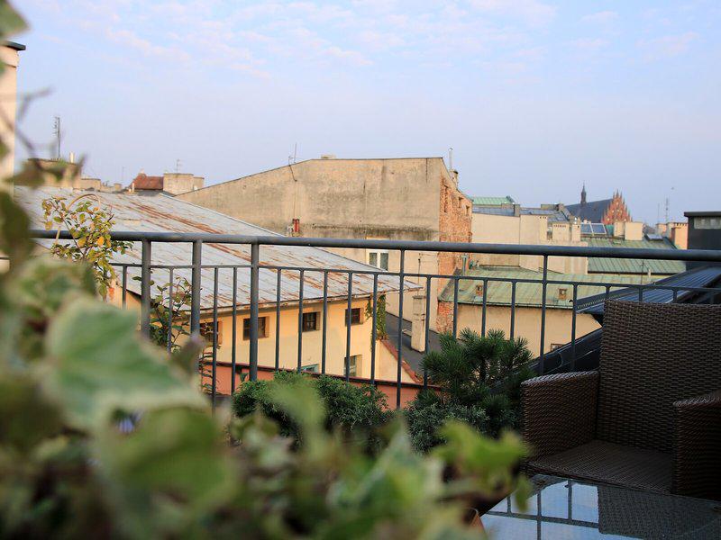 C8A567926AA2C98CABA7C96367DBA746