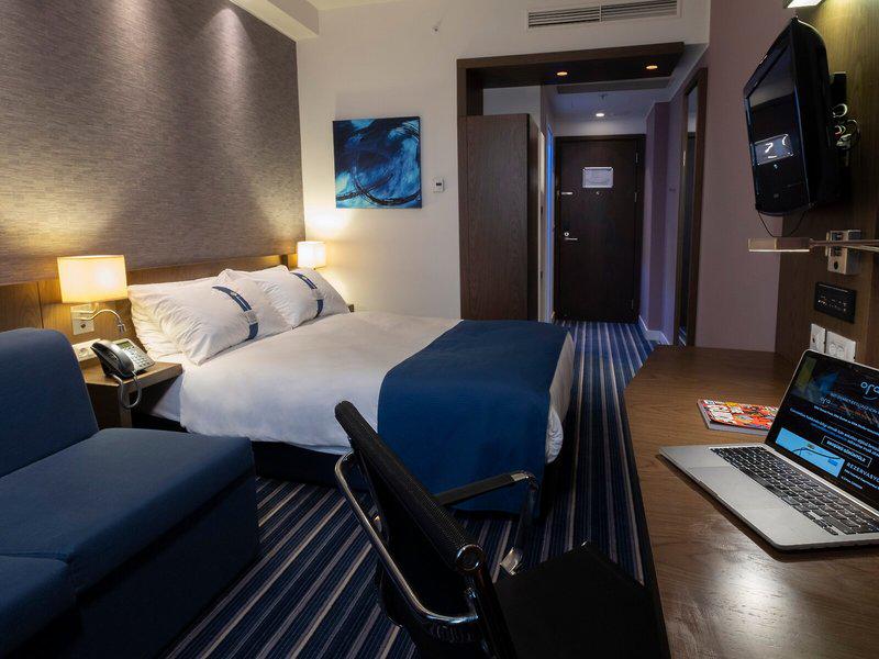 57675F9AE718EA138325B74AF9B5802C