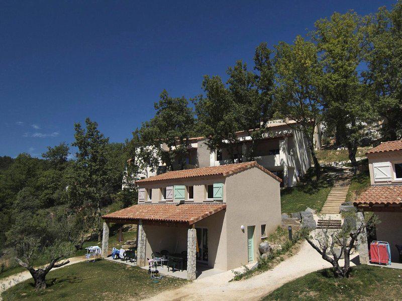 5CBE624C22855407F6A2021E8D3BA37A