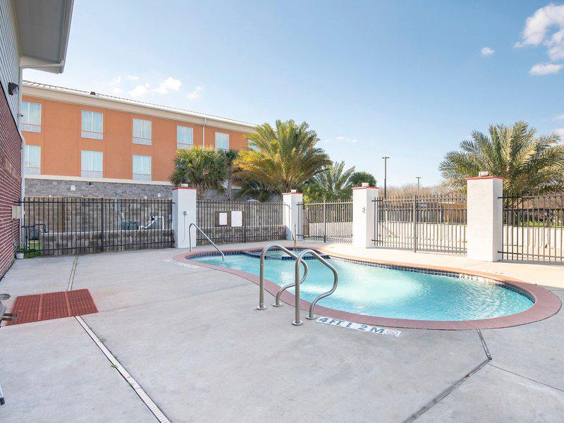 702E83BDF6096E933C12A32C652C2D14