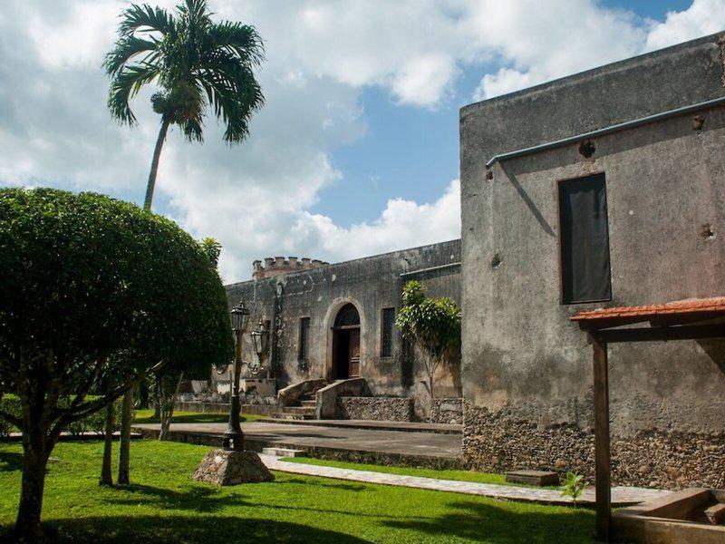 2D15E444E76EB9D019ACDDCA4E496FE0