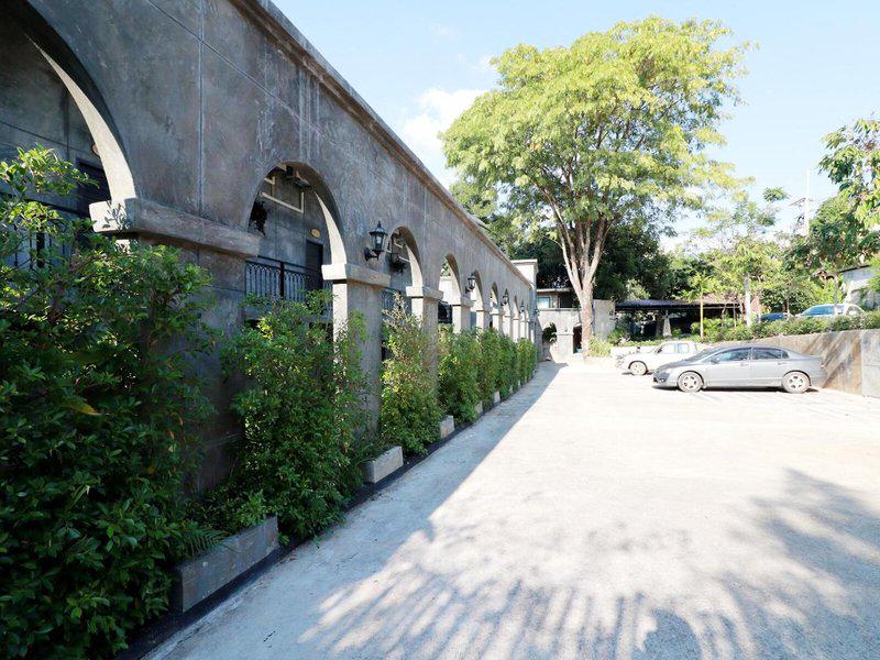 279D935891A3CF45FB0423DE1848E11B