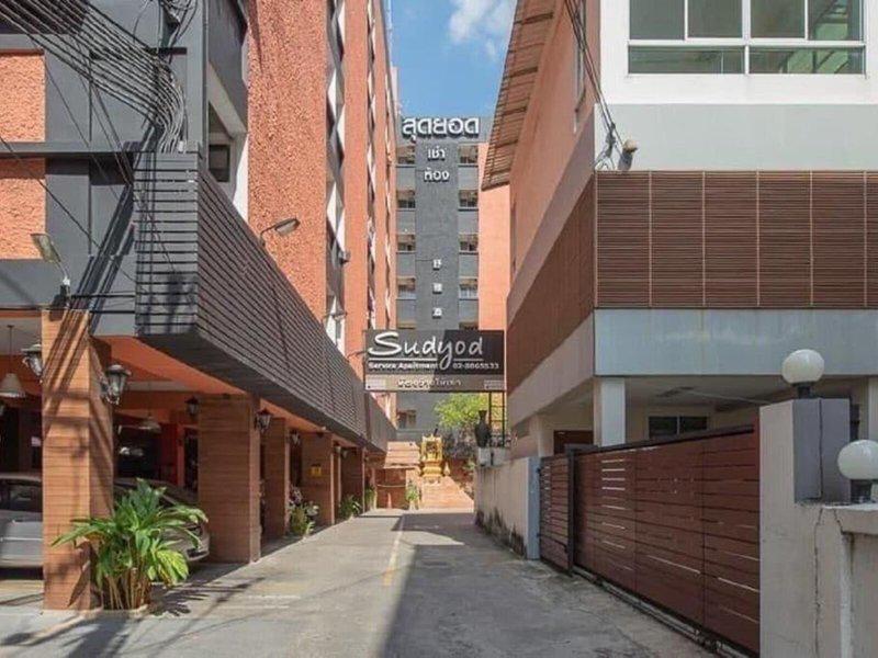 34885BDAD5271C773F136AB96D8D4FB5