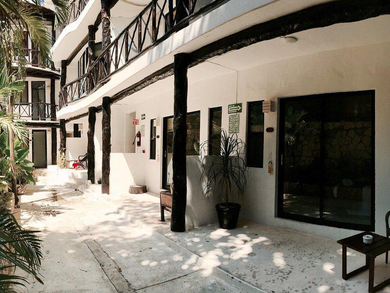 C46226054F6FBE85B4E42C2522BF8DCA