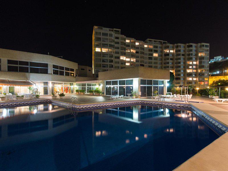 F320F95BA966B050C86C6AA23C81C27C