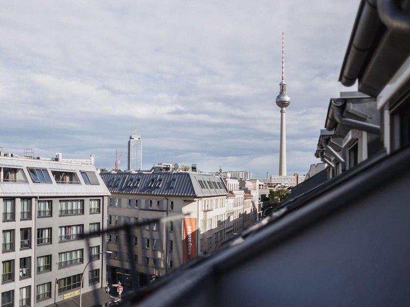 C3036BF60A7BC98E8CDE0849DB6DA58D