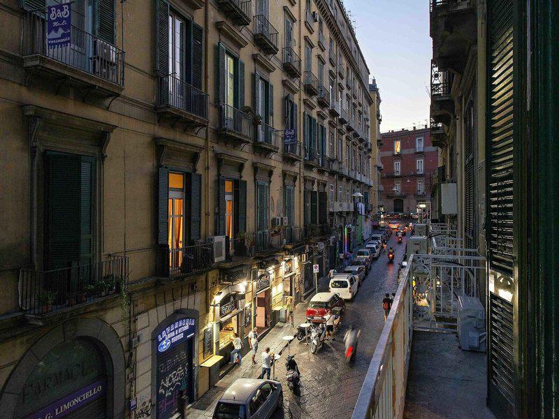 99D8BB80B37860755C539AA0B5CED9F9