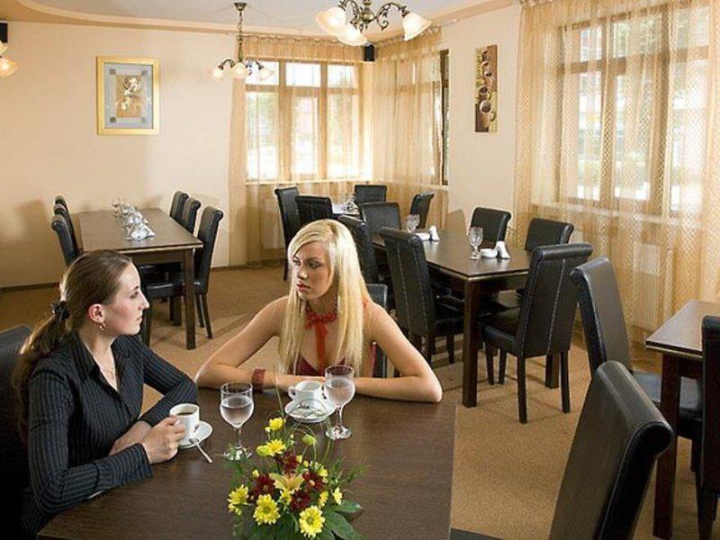 0CDA84383F22C22E0BCBBF967587D43B