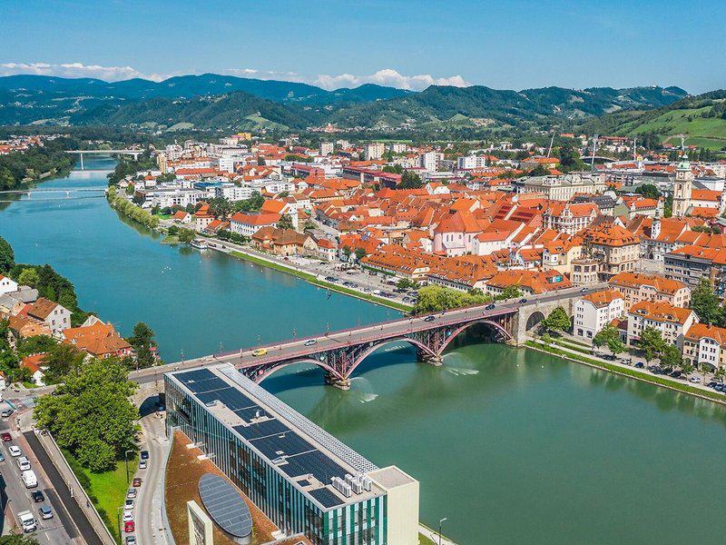 5A36B1A9752B5C06E6FA6E41B39F0697