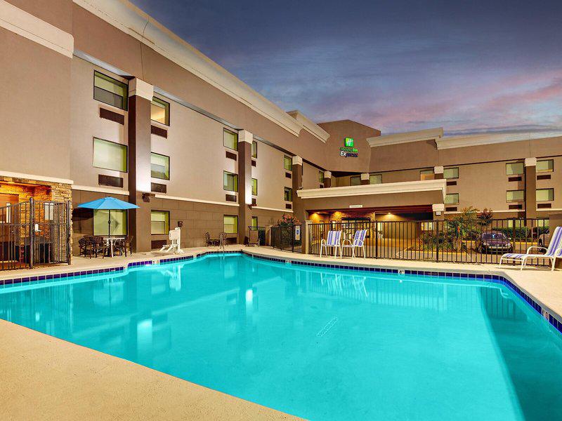 C4533D3DAF61FBFF4C5496C16236F455