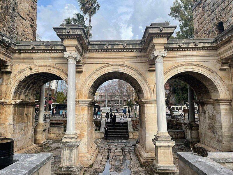 CC86DA5F880230EFF398694833BD1730