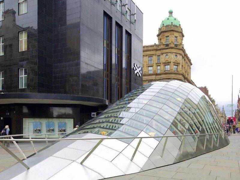 27CF8EBBD01183A5010BEFE856E8285F