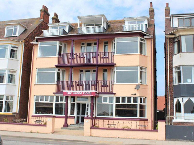 366DA0CE851894773374F83070FD6B93