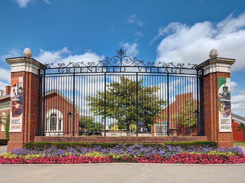 81DCCBAF5D8B4D1337ABC5122CFAC5F2