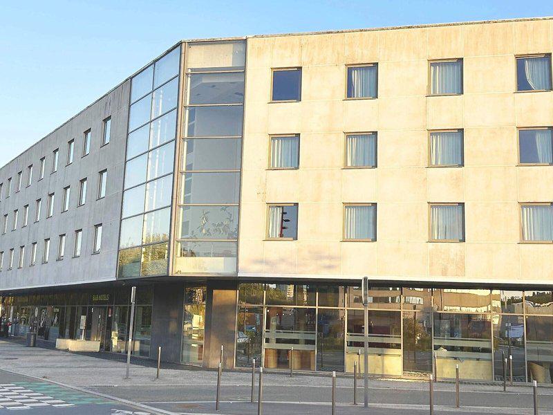 94DDE30FBA4B8DA2D1FAE562200F0551