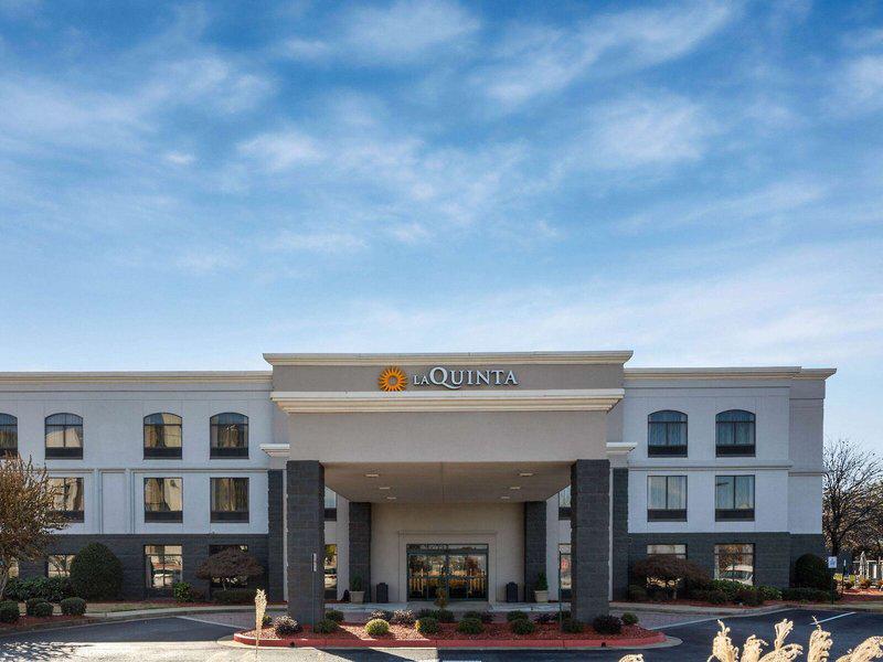 4C448CED24625D4916F53DBA2DA33DAD