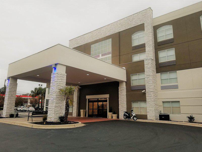 6E513D8885A979AE15393B6645C1C15C