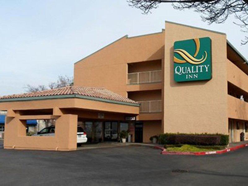 20B76765DD5ACEB0A1FA046A034039E5