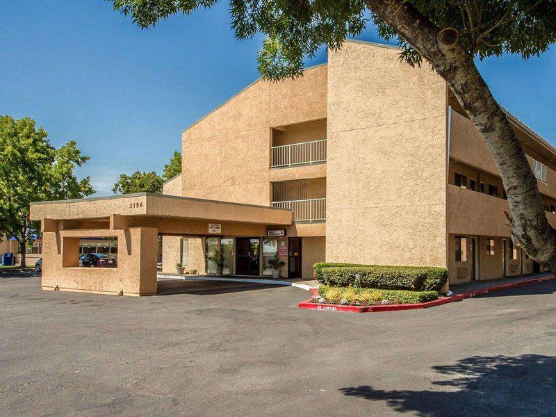 DEB54B3002071A018827F92AF7395562