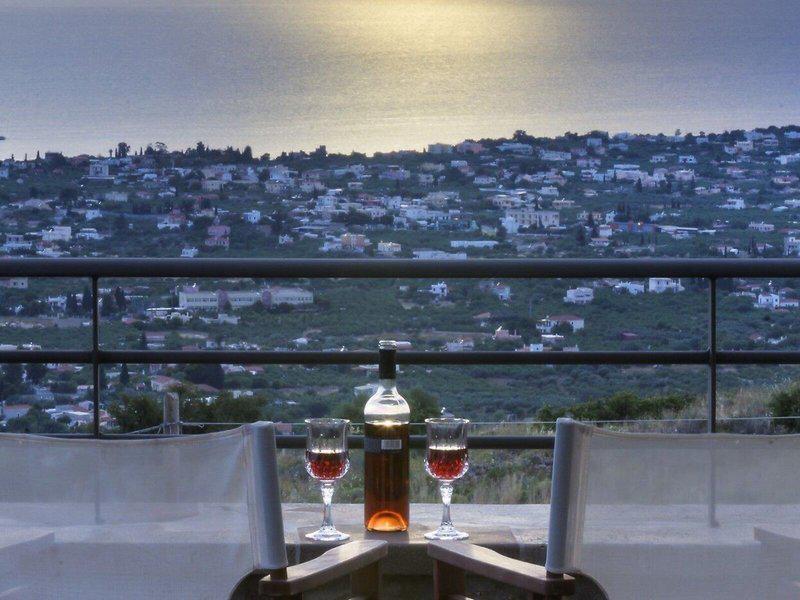 7FF3A35524245FA56C9AC581AFF707BF