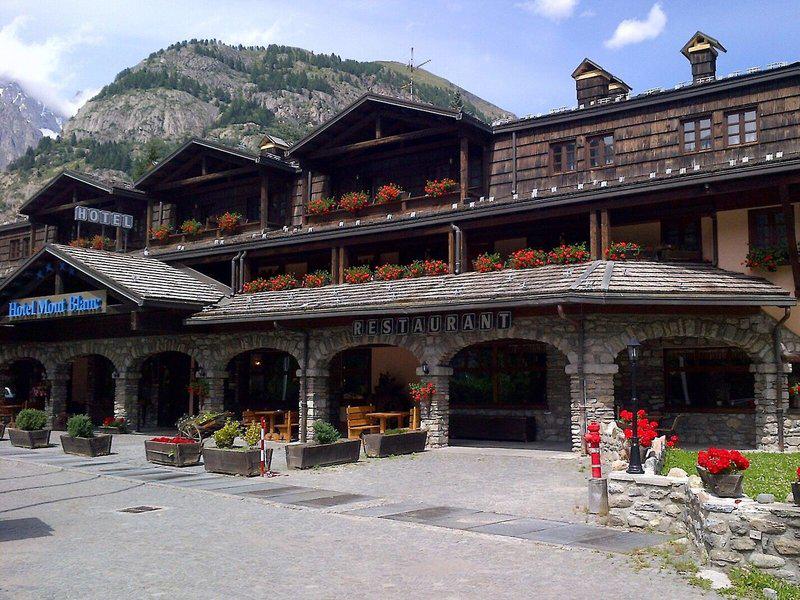 7B71151E63C9F7C16DB1C019226B0921