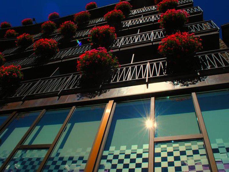 14284C0A179FD155217436CF20149162