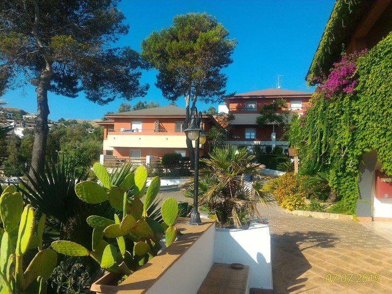 785B650EA39059EDBE5AE2327316AE00