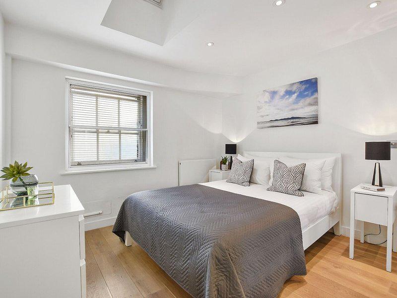 1A8C2039E60FD7129E82A0751A067054