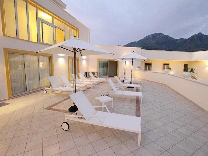 17187399E72CEE6175891E1D3C4E5B62