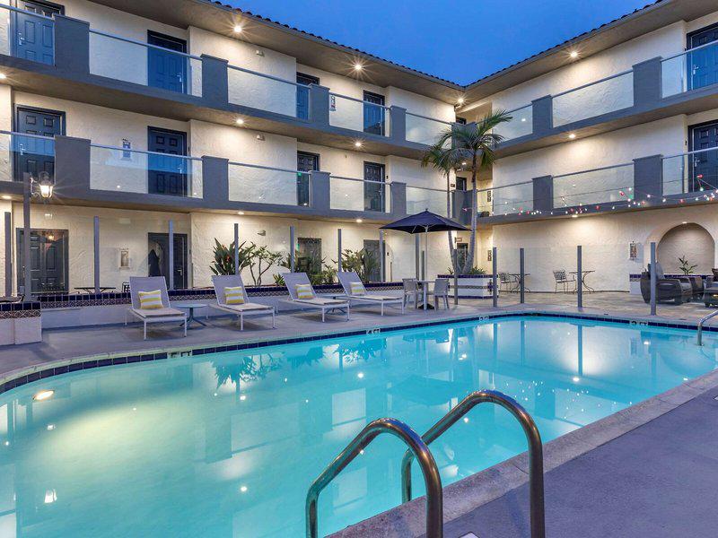 760588FE818ACDAB644D0DC4B8CD756E