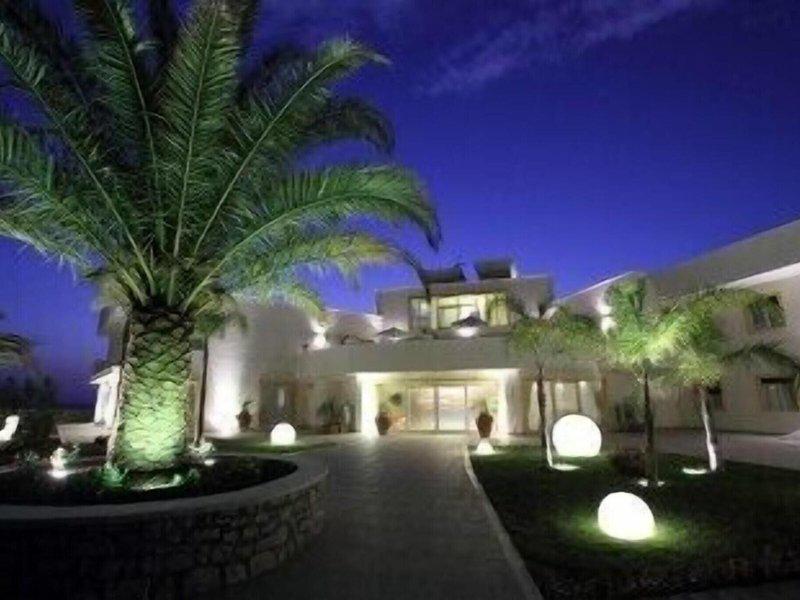 C579E2DE8BBE2125F5CC8A2E1ABB4542