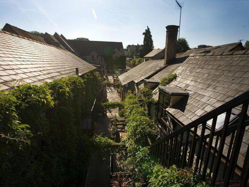 A6550217AB6C59935A8C13349D5BD7CA