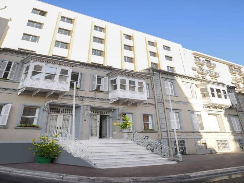 2302A541752B998D36DD8996B377C15F