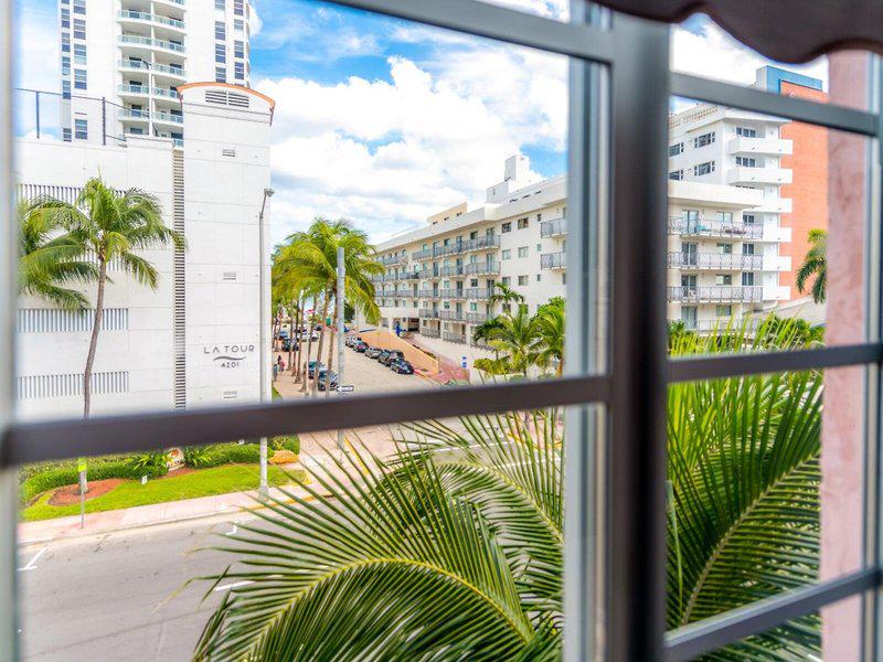 6C19F8D1935B5433D604F3D3FE01E8EE