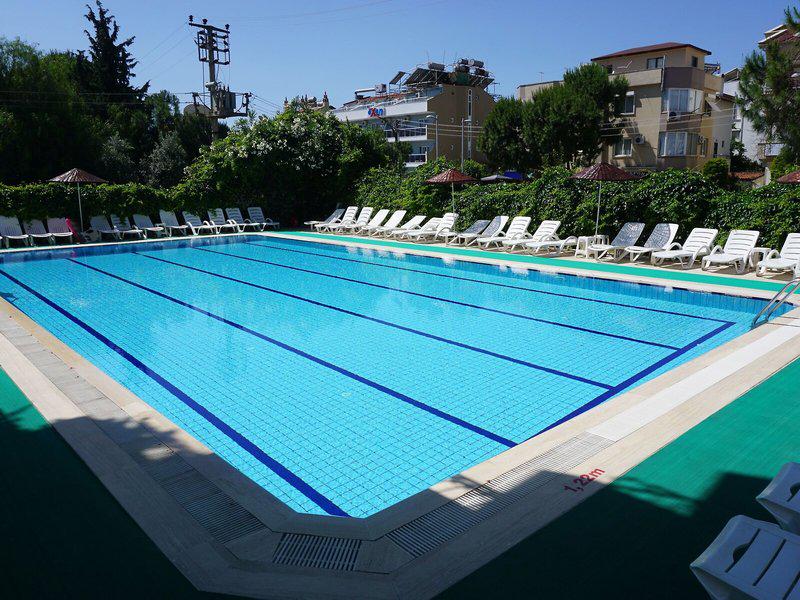 9EF2F033ACF66677D5198E699E29D45A