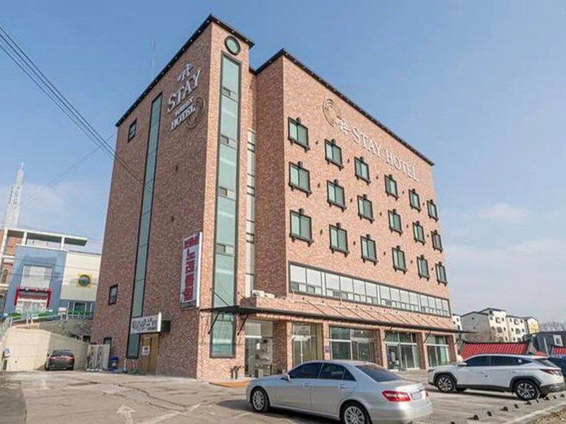 4136D901F648F3F9404652D9856D295B