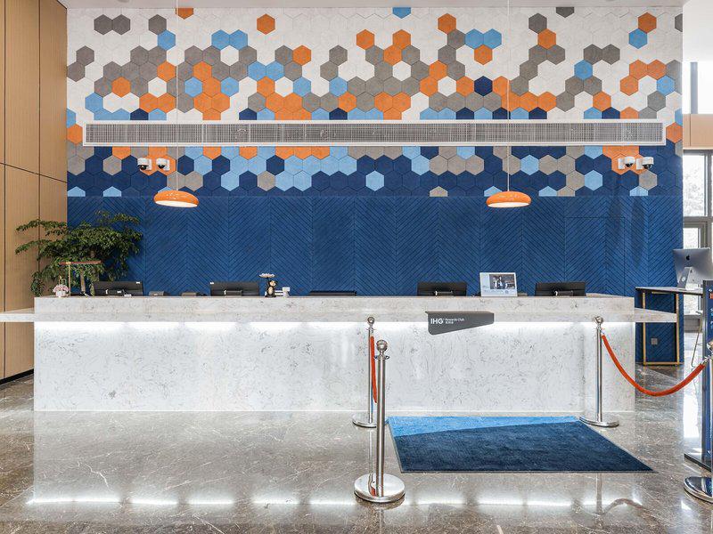 AA058CF44A4F63FFD8AD1CFB2821AEC6