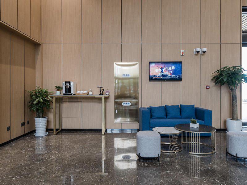 72034895C0381F069C1EBB0949BA9588