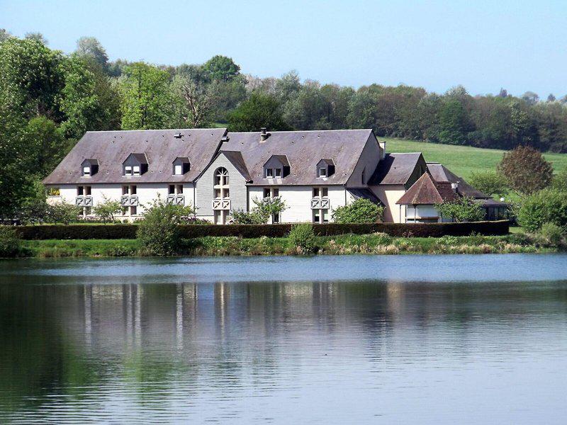 B3AAAD555B5776E953AF510CDE2D56C2