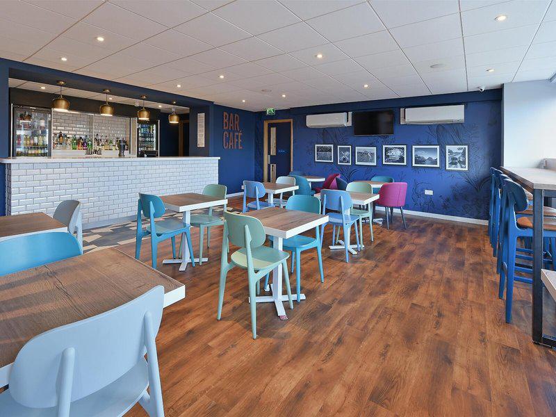 00E9FE9F9E4111E3D3085CB6D0F08B03