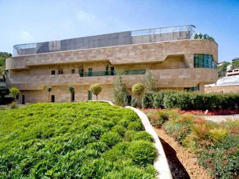 2F4789199C6FF6B07F4CE27AFEBC105E