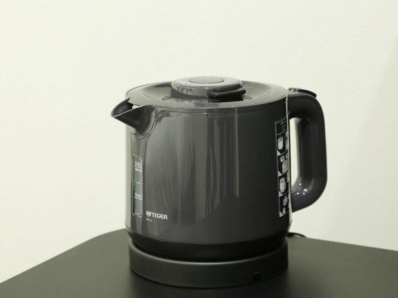 50DA51B9C8F5FF0ABFFD325B43DF9F43