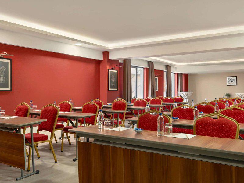 D4E47E2E6A7E6A65C3437A5442575C84