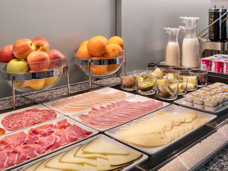 3B0E050FCE35341199343C9849CAAE5D