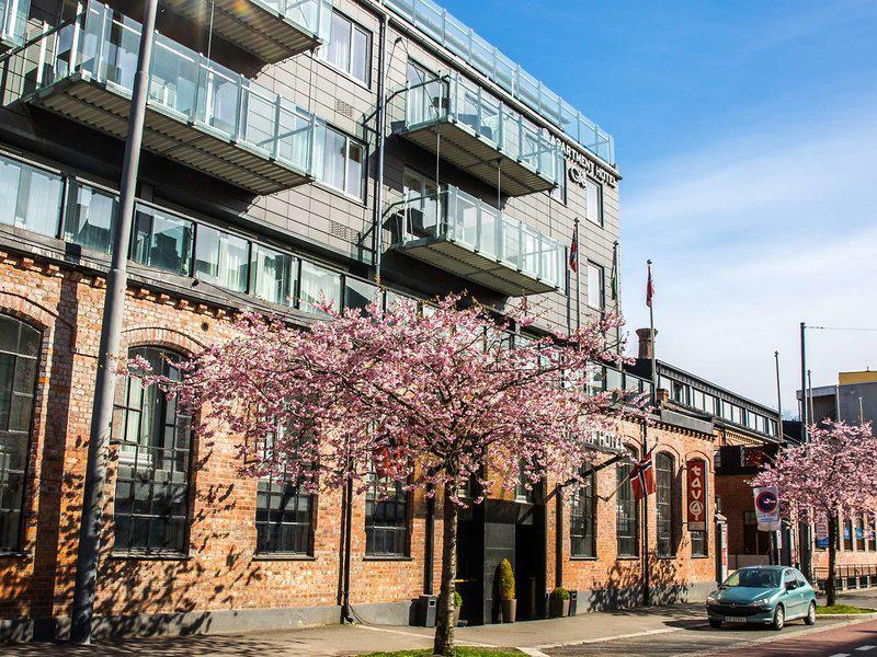 BBD2E1823C24B59A78B50E047D10029B